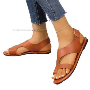 Sandales de plage européennes et américaines pour femmes, nouvelle collection transfrontalière, grandes tailles 44, chaussures plates à enfiler avec plateforme pour l'été - Product Image 6