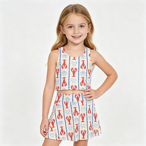 Conjunto deportivo de dos piezas para niñas pequeñas, camiseta sin mangas suave y elástica con estampado de Caryfish, conjunto deportivo de dos piezas con pantalones cortos - Product Image 1