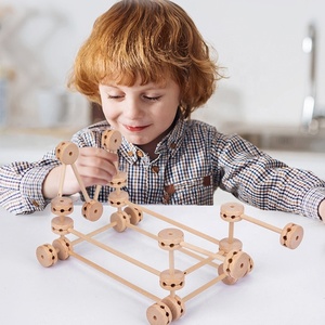 Set <span class=keywords><strong>di</strong></span> 60 Blocchi <span class=keywords><strong>di</strong></span> Costruzione in <span class=keywords><strong>Legno</strong></span> Creativi, Gioco <span class=keywords><strong>di</strong></span> Assemblaggio Fai-da-Te con Giunti e Bastoncini per Bambini - Product Image 2