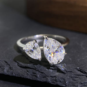 แหวนแฟชั่นแบบเปิด ประดับเพชรพลอย ชุบทอง ทรงลูกแพร์ แหวนหมั้นสำหรับผู้หญิง - Product Image 1