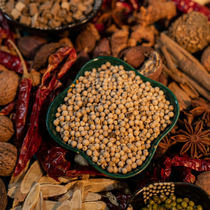 Pimienta Blanca Entera de Primera Calidad, Cosecha India, Especia Natural Fresca para Importadores Globales, Empresas de Servicios de Alimentos y Restaurantes - Product Image 1