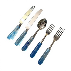 Ensemble de couverts élégant 5 pièces avec manche en résine, argenterie, comprenant couteau à fromage, cuillère à dessert, fourchette à dîner, pour événements de mariage - Product Image 1