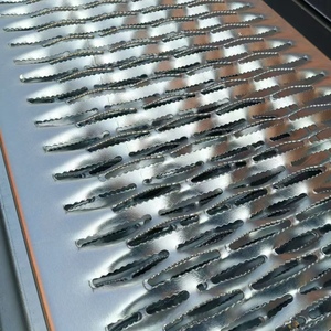 Plaques de caillebotis en aluminium et acier au toucher unique pour décoration intérieure créative Feuilles perforées d'art mural Matériaux de construction en métal pour atelier - Product Image 3