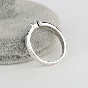 Anillo de Boda de Lujo con 11 Perlas de Plata 925 de Calidad de Exportación para Joyería Nupcial, Regalos de Aniversario, Uso Diario, en Oferta - Product Image 4