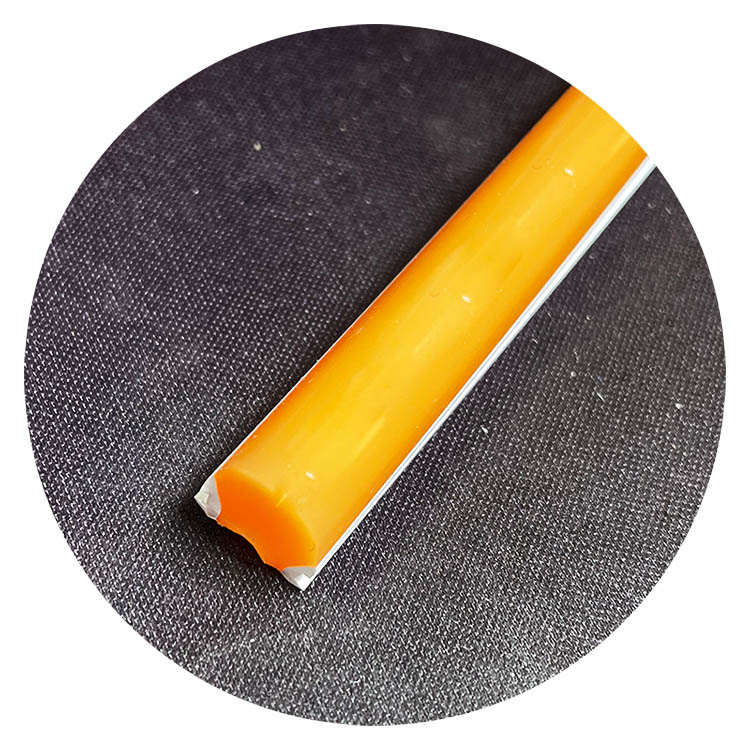 สีเหลือง