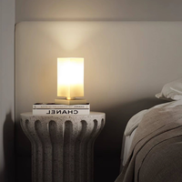 Lámpara de Mesa Moderna Nórdica Minimalista de Latón Macizo con Pantalla de Vidrio, 1000 Lúmenes, Lámpara de Noche para Dormitorio, Estudio, Sala de Estar