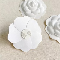 6.5cm à la main vintage toile de coton blanc camélia fleur pour boîte décoration ou de mariage avec retour colle