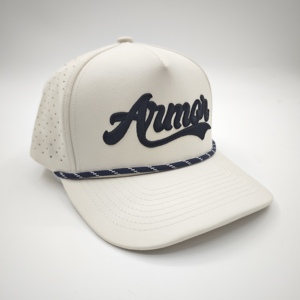 Gorras Deportivas Personalizadas Resistentes al Agua, de 5 Paneles, de Poliéster, con Diseño de Leopardo, Bordado Deportivo, Corte Láser, Perforadas, con Visera Curva y Cierre a Presión - Product Image 4