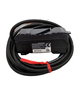 Unidad Amplificadora de Sensores Digitales RGB NKEYENCE CZ-V21AP, Unidad Principal, PNP - Product Image 1