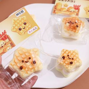 Juguete de silicona ultra suave con forma de gusano y diseño de piel de tigre, perfecto para aliviar el estrés en la oficina y para niños, juguetes blandos para apretar. - Product Image 3