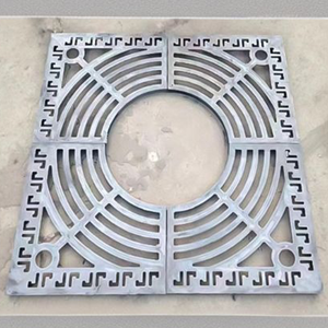 Composants de <span class=keywords><strong>grille</strong></span> carrée en acier inoxydable <span class=keywords><strong>pour</strong></span> la <span class=keywords><strong>protection</strong></span> des routes, des <span class=keywords><strong>puits</strong></span> et des jardins, utilisation extérieure, personnalisables, vente directe du fabricant - Product Image 2