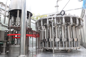 Ligne de production de jus de raisin, mangue orange 3 en 1 Bouteille PET de concentré de pomme Machines d'embouteillage Petite machine de remplissage de jus - Product Image 5