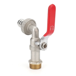 Corps en cuivre, poignée en fer. Utilisation en extérieur. Robinet réglable avec un bec pliable. Peut être connecté <span class=keywords><strong>à</strong></span> un <span class=keywords><strong>tuyau</strong></span> pour l'<span class=keywords><strong>arrosage</strong></span> des fleurs - Product Image 2