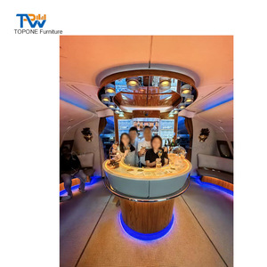 Il bellissimo bancone da bar personalizzato ricorda il bar della lounge di prima classe dell'aereo - Product Image 6