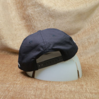 Casquette de baseball ajustable à visière courte, broderie plate sur tissu à carreaux noirs, avec slogan de marque personnalisé