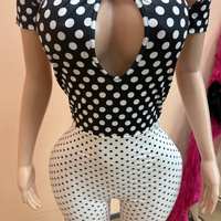 Combinaison courte à pois sexy avec découpes et lacets, patchwork noir et blanc, manches courtes, pour femme