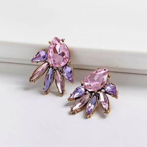 Pendientes de Gota de Agua con Gemas Simétricas de Moda, Pendientes de Cristal de Estrás Multicapa para Niños, Pendientes Geométricos de Aleación Chapada en Oro - Product Image 4