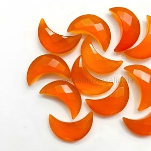 Pierre précieuse naturelle Cornaline en forme de croissant de lune, 17 mm, facettée, sculptée à la main, forme briolette, pierre en vrac, prix de gros, en vrac, pour la fabrication de bijoux - Product Image 1