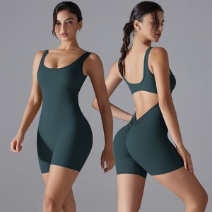 Set OEM Yoga abbigliamento sportivo attillato per abbellire la schiena alta-elastica tuta sportiva comoda da palestra 100% <span class=keywords><strong>pantaloncini</strong></span> ecologici in Nylon - Product Image 1