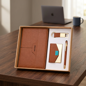 Set de Regalo Ejecutivo de Cuero PU Marrón: Libreta, Bolígrafo, Tarjetero y Llavero USB Metálico - Product Image 2