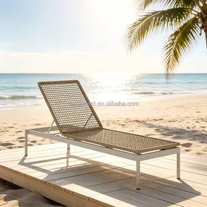 Chaise longue d'extérieur en aluminium tressé sans accoudoirs, à usage commercial - Product Image 2