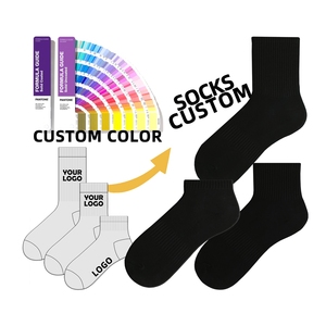 Chaussette de lettres pour <span class=keywords><strong>hommes</strong></span> personnalisée en blanc noir décontracté Logo Design antibactérien caractéristique motif de sublimation pour la saison de printemps - Product Image 1