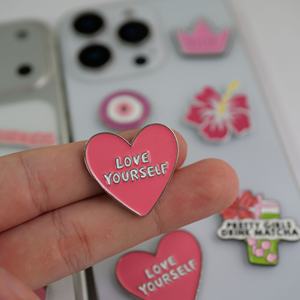 Стильный современный металлический значок с эмалью, милый, с изображением напитков и сердечек, для подарков - Product Image 6