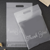 Sac Ziplock en Plastique Givré UniOne, Auto-adhésif, Refermable, Écologique, avec Poignée, Idéal pour Vêtements, Pulls et Chemises – Meilleure Vente