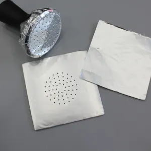 100 pièces de papier métallique en aluminium de feuille de narguilé rond pré-perforé avec des trous pour l'utilisation de Shisha