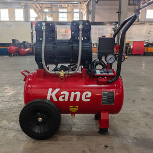 Compresor de Tornillo Kane 2025 de 23 kg y 24 L, Sin Aceite, Lubricado, Refrigerado por Aire, Portátil, con Motor de Bomba de CA, 220 V/110 V, 1 Año de Garantía - Product Image 1