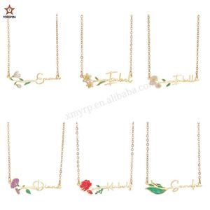 Collana personalizzata con lettere di <span class=keywords><strong>fiori</strong></span> di 12 mesi con <span class=keywords><strong>nomi</strong></span> personalizzati collana in acciaio inossidabile per donne - Product Image 4