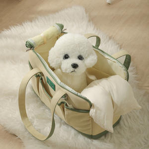 Bolso de Transporte Elegante para Mascotas, Tipo Bandolera, para Gatos y Perros - Product Image 1