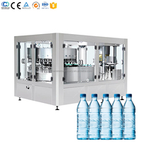 Ligne de production complète d'eau potable industrielle en bouteille, incluant une usine de production et de remplissage d'eau minérale pure par soufflage