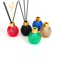Bouteille diffuseur en verre cristal gaufré translucide bleu, rouge, vert, noir avec bouchon à vis 120 ml, emballage éco-responsable