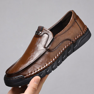 Mocassins pour hommes en cuir marron à semelle épaisse et talon bas, faits à la main, nouveau style 2026 - Product Image 1
