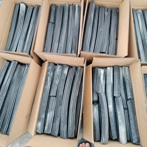 Charbon de bois en briquettes de sciure de bois de qualité supérieure, haute teneur en carbone, faible teneur en cendres, sans fumée, combustible pour barbecue, combustion longue durée 6 heures, fournisseur Vietnamien - Product Image 1