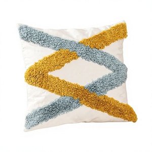 Housse de coussin bohème tuftée tendance en textile indien H/L, en coton tissé à la main, décorative, motif floral/géométrique/vintage - Product Image 1
