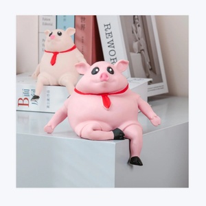 ของเล่นคลาสสิก แก้เครียด บีบเล่นได้ หมูสีชมพูน่ารัก บีบหมูน่ารัก ของเล่นบีบแก้เครียด หมูบีบสควิชชี่ ของเล่นคลายเครียด - Product Image 1