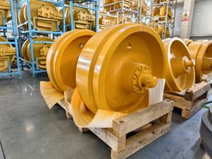 Suku Cadang Undercarriage Alat Berat OEM Bulldozer Excavator Cat <span class=keywords><strong>Idler</strong></span> Wheel untuk <span class=keywords><strong>Caterpillar</strong></span> D9D9L D10 - Product Image 2