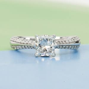 แหวนเพชรทรงปรินเซสคัทเพาะเลี้ยงในห้องปฏิบัติการ 0.5 กะรัต รับรองโดย IGI เพชรที่ผลิตอย่างมีจริยธรรม ประดับด้วยทองคำแท้ 9K 14K 18K - Product Image 4