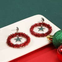 Boucles d'oreilles clous en forme de couronne de guirlandes rouges avec breloque étoile, bijoux de Noël pour femmes, vente en gros OEM