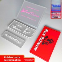 Étiquettes de vêtements personnalisées Étiquettes rectangulaires en caoutchouc de silicone découpées au laser en fer tissé pour vêtements Marques de commerce en cuir personnalisées pour vêtements
