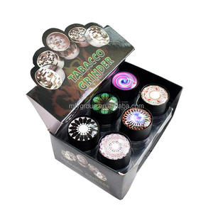 مطحنة أعشاب يدوية مخصصة بتصميم ثلاثي الأبعاد من الزنك المعدني 52 مم بثلاث طبقات من الرقائق العدسية مع شعار علوي، ملحقات تدخين وطحن التبغ - Product Image 6