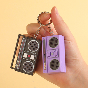 Mini-grue à pinces en gros, petit cadeau créatif, mini instrument de musique, porte-clés de voiture, pendentif de sac, mini enregistreur radio, porte-clés - Product Image 2