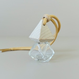 Mini Sang Trọng Thủy Tinh Xe Nước Hoa Chai 8Ml 10Ml Đứng Dây Buộc Hình Dạng Rỗng In Ấn Màn Hình Sang Trọng Khuếch Tán Nhỏ Giọt Niêm Phong Loại - Product Image 3