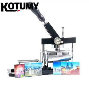 Autocollants pour réfrigérateur Machine Badges Card Pressing Machines Personnalisation personnalisée des sceaux - Product Image 1