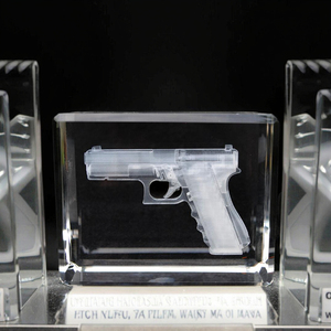 K9 <span class=keywords><strong>cristal</strong></span> adornos de <span class=keywords><strong>cristal</strong></span> de pisapapeles modelo de pistola corte <span class=keywords><strong>3d</strong></span> láser grabado de <span class=keywords><strong>cristal</strong></span> <span class=keywords><strong>foto</strong></span> <span class=keywords><strong>cubo</strong></span> soldado veteranos recuerdo regalo - Product Image 5
