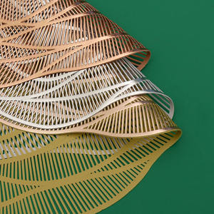 Manteles Individuales de PVC Huecos con Rosas para el Día de San Valentín, Manteles Individuales para Fiestas de Navidad con Estampado en Caliente, Manteles Individuales para Comida Occidental, Posavasos al por Mayor - Product Image 4