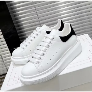 Zapatillas de Deporte de Lujo de Alta Gama para Hombre con Suela Gruesa, Ligeras, con Soporte, para Caminar, con Punta Puntiaguda y Cierre de Cordones - Product Image 3