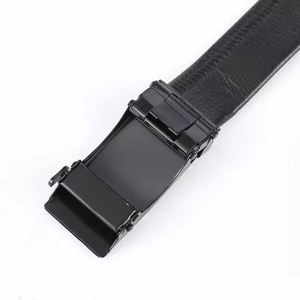 Productos de Tendencia 2026: Set de Regalo para Revendedores - Reloj para Hombre, Cinturón, Llavero, Bolígrafo de Firma - Mercancía para Mayoristas - Product Image 5